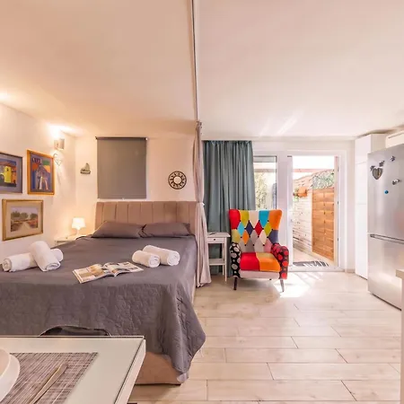 Apartman Punta Debij Select *