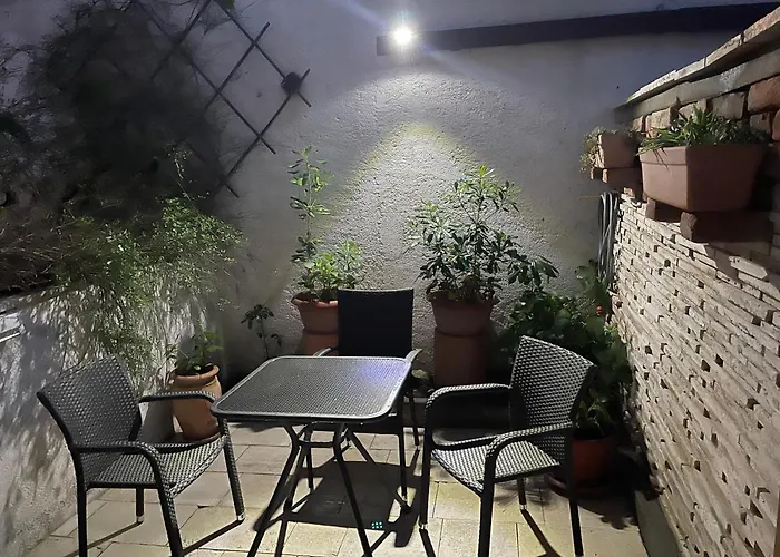 アパート Laura プナト