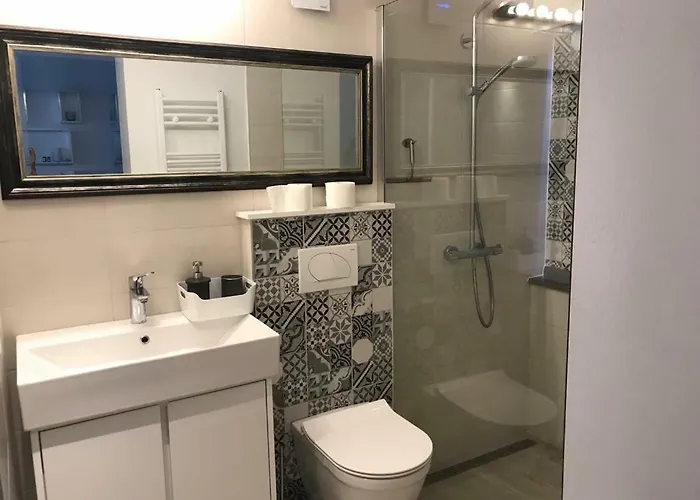 Laura アパート *